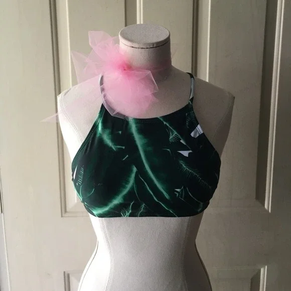 🏝Banana Leaf High Neck Bikini🏝 - Picture 2 of 7